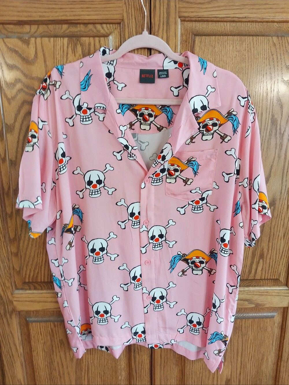 Buggy The Clown Shirt NWT Men's Size Large  Pink All-Over Skull Print Rayon